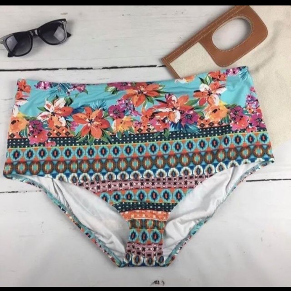 Plus swim bottoms